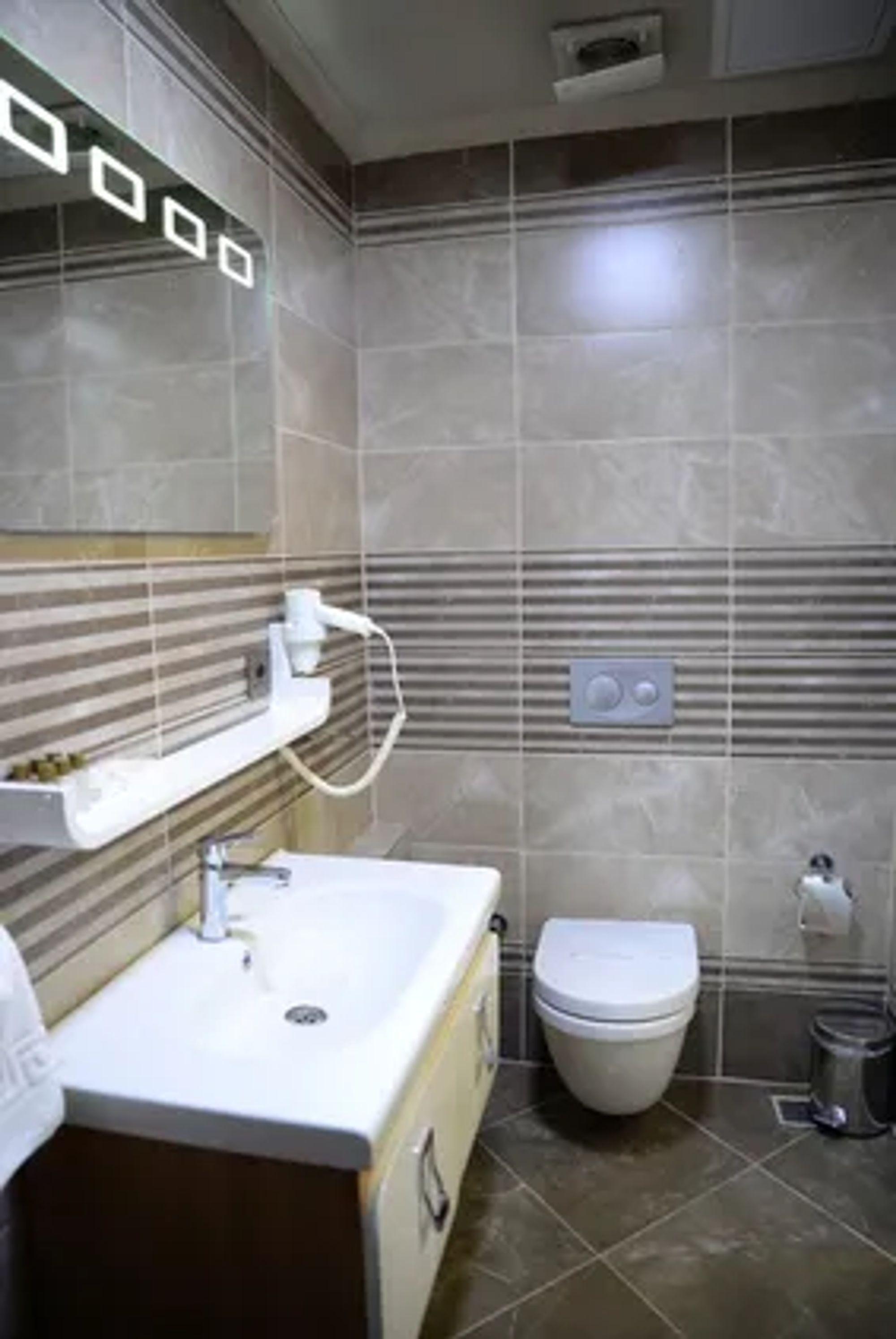 Ferman Apart Hotel Sisli Harbiye Exterior foto